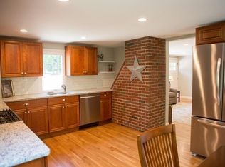 107 Topsfield Rd, Wenham, MA 01984