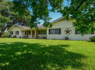 1990 W Roundbunch Rd, Orange, TX 77630