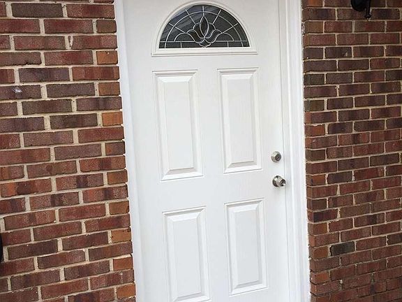 3rd image of 3045 English Oak Cir