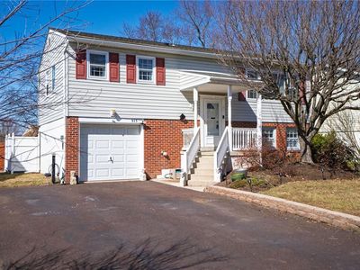 913 Seminary St, Pennsburg, PA, 18073