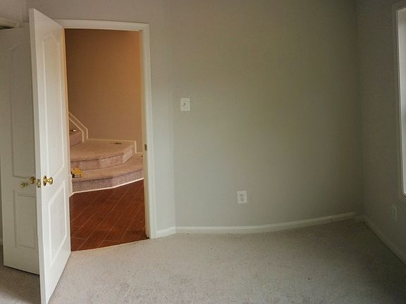 first-floor-bdroom