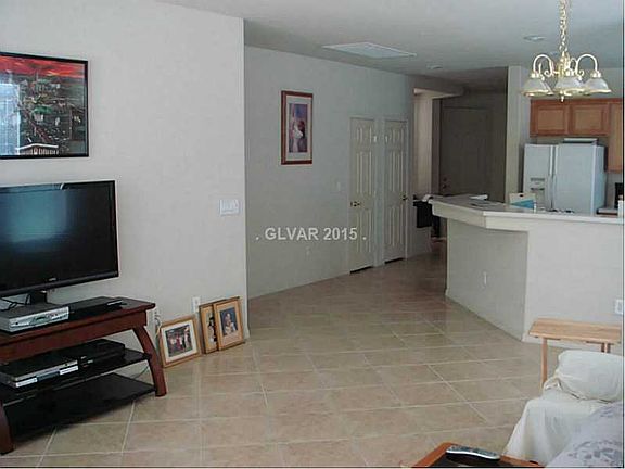 4th image of 5487 Progresso St