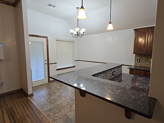 5th image of 12217 Fox Hill Way