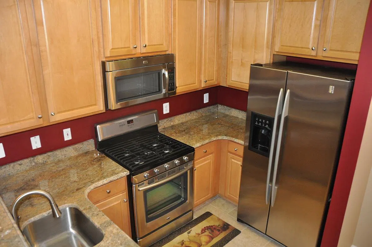 1 bed, 761 sqft, $2,050 — Photo 2