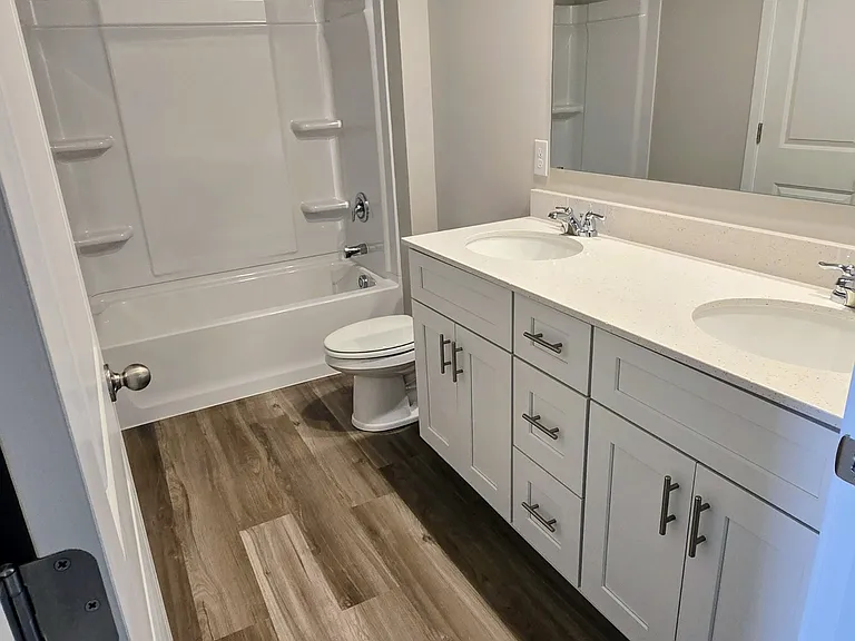 523 Kinley Dr #1 — Photo 23