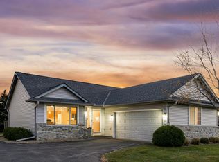 2902 18th Ave E, Shakopee, MN 55379
