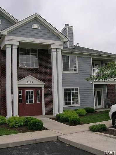 1st image of Crestmont Ln