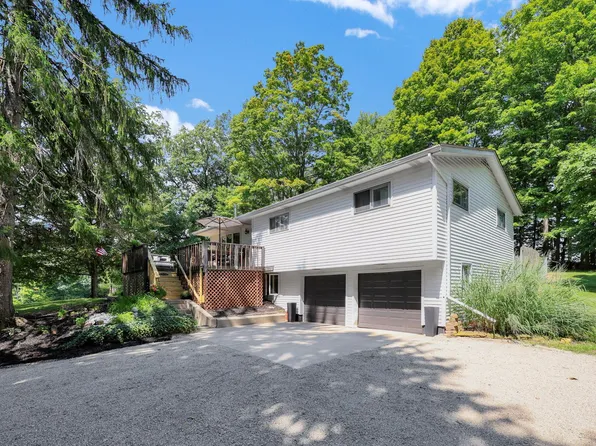 11227 Blue Jay Rd, Newark, OH 43056
