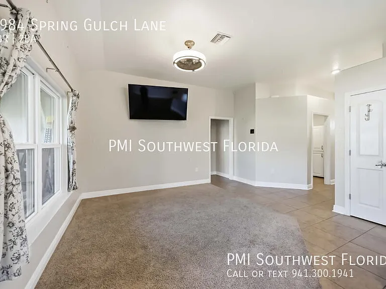 9984 Spring Gulch Ln — Photo 7