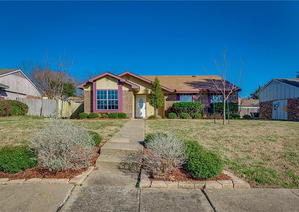 1st image of 2122 High Bluff Dr