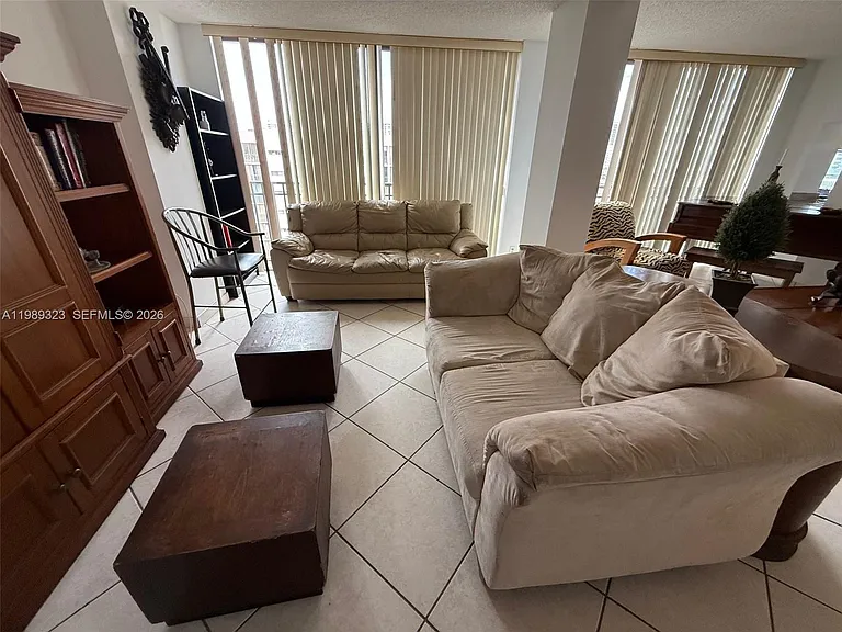 17011 N Bay Rd #1007 — Photo 4