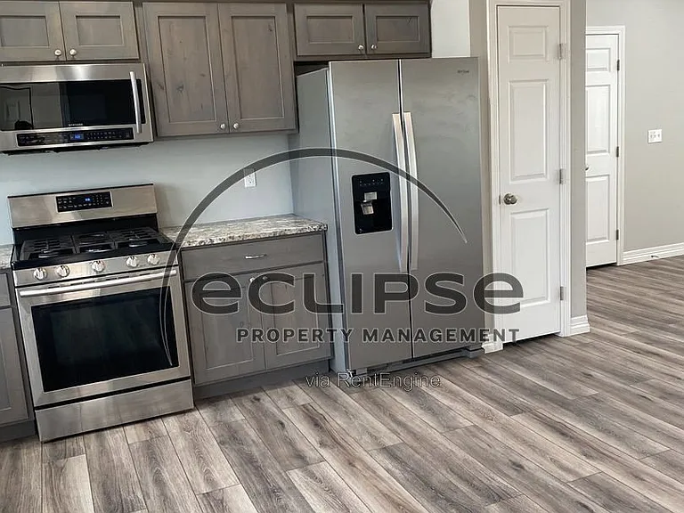 5203 County Road 9 S — Photo 13