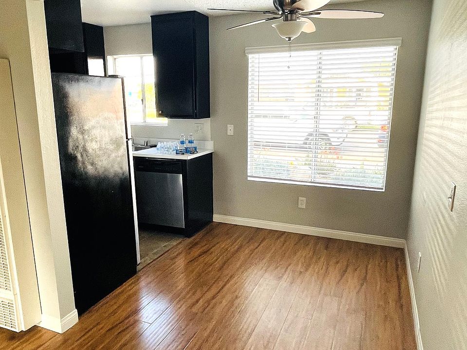 Dining/Kitchen