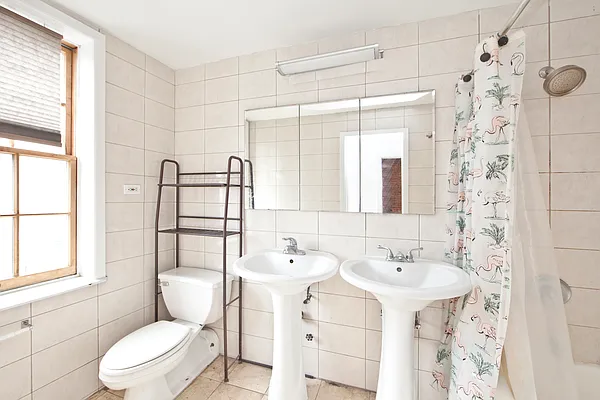 Rented by R New York | media 23