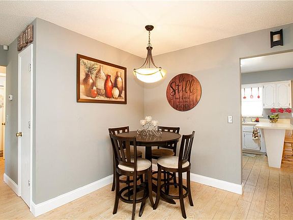 5th image of 8477 Orleans N #12