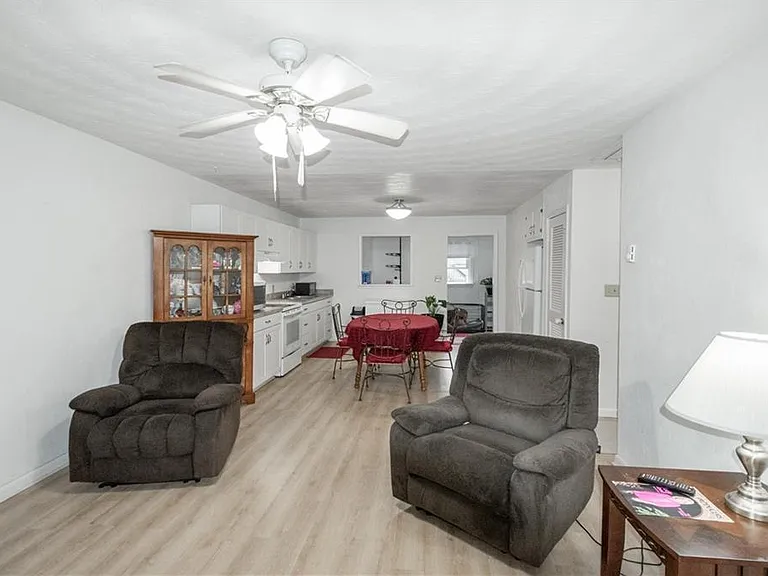1823 Parkview Ave #B — Photo 4