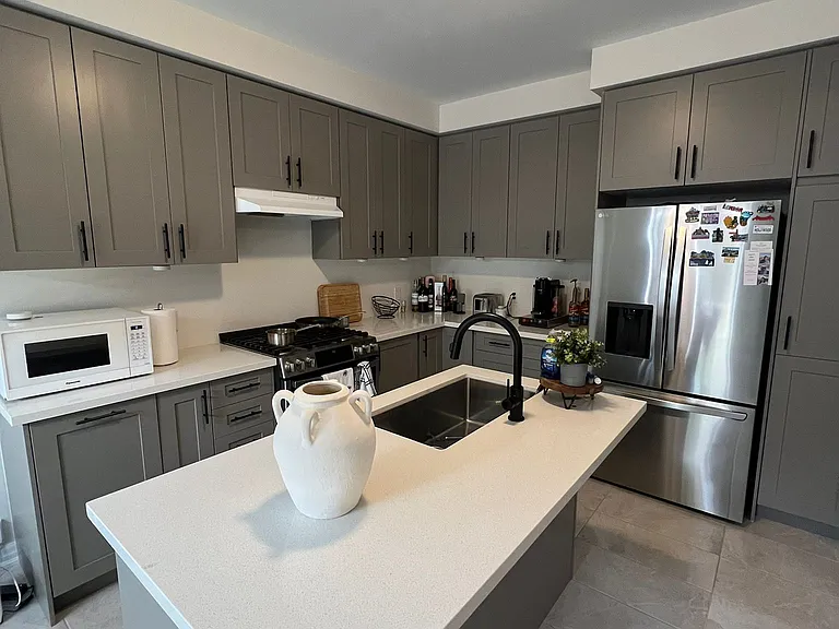 30 Northrop Ave — Photo 19