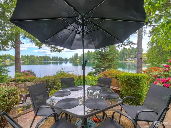 1510 E Benson Lake Drive, Grapeview, WA 98546