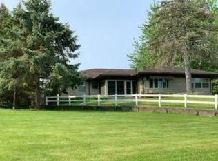 432 Drake Rd, Kendallville, IN 46755