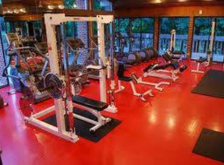 2500 Brush Rd, Schaumburg, IL 60173