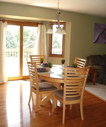 5th image of 39W259 Hilltop Dr