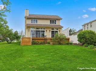 35166 N Lake Shore Rd, Ingleside, IL 60041