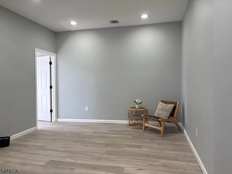 456-458 Harrison St #2 — Photo 6