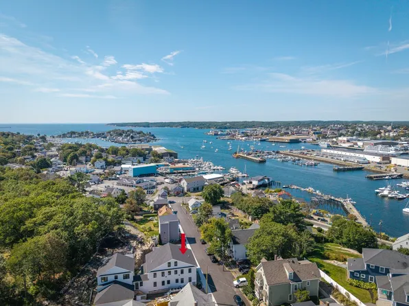 13 Hammond St #1, Gloucester, MA 01930