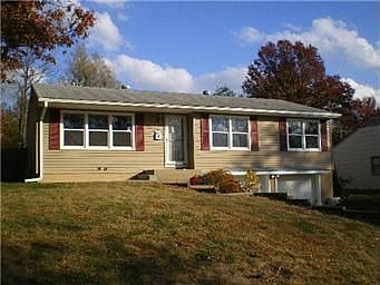1st image of 1105 N Farview Dr