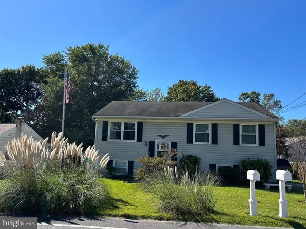 7842 Outing Ave, Pasadena, MD 21122