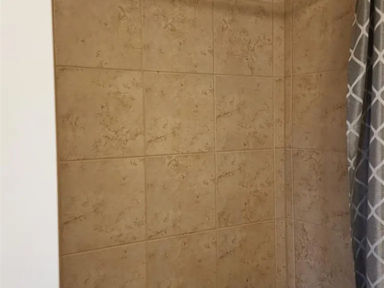 21326 Echo Manor Dr — Photo 13