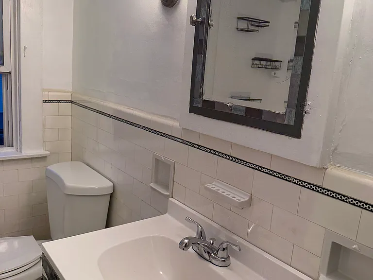 618 Reservoir Ave #3 — Photo 12