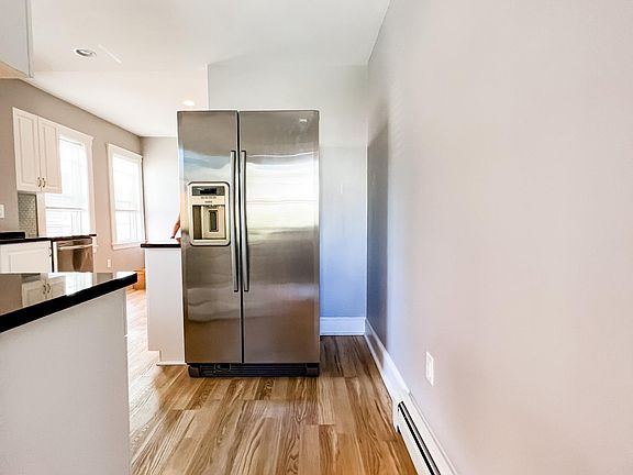 4th image of 21 Jefferson St #1
