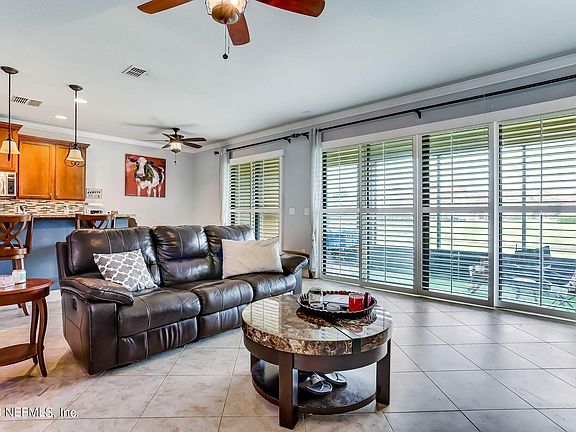 4th image of 3678 CASITAS Drive
