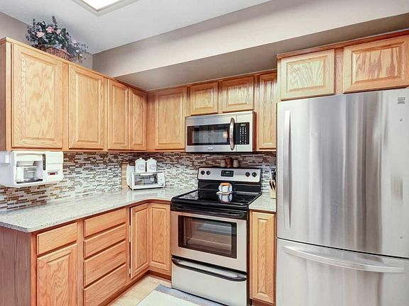 4th image of 626 Monn Ave