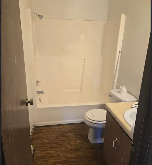 582 Spinnaker Ln — Photo 3