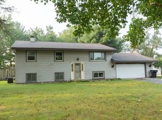 14380 Douglas Rd, Mishawaka, IN 46545