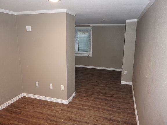 5th image of 2275 S Humboldt St
