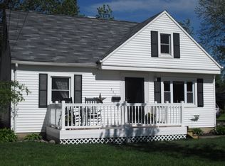711 East Dr, Sheffield Lake, OH 44054