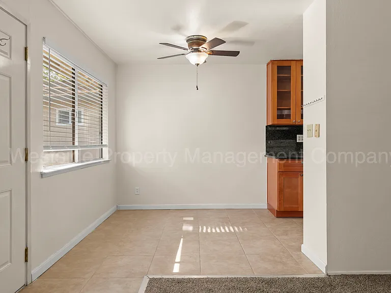 243 Superior Dr #D — Photo 2