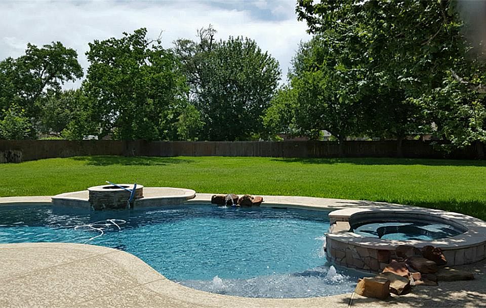 1st image of 13315 Bay Place Dr