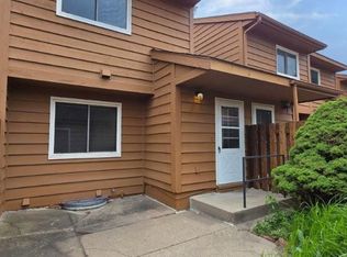 3231 Evergreen Dr, Eagan, MN 55121