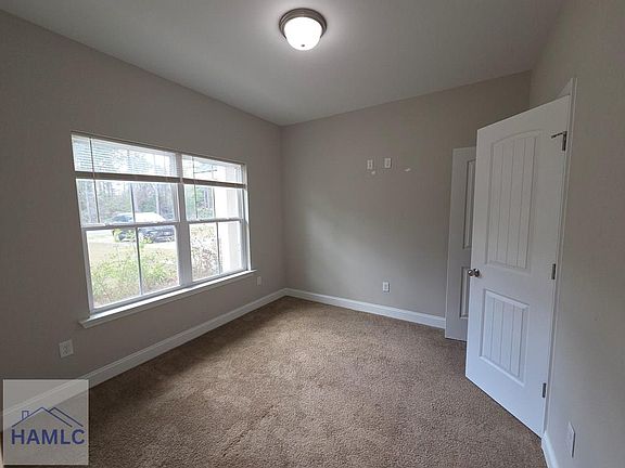 4th image of 144 Linden Dr