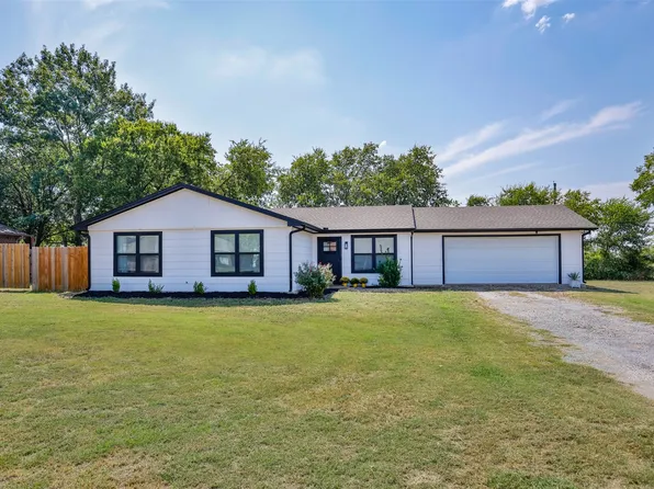 290 Old Spanish Trl, Valley View, TX 76272