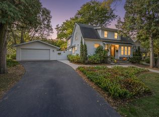 155 W Mission Rd, Green Bay, WI 54301