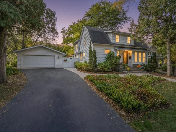 155 W Mission Rd, Green Bay, WI 54301
