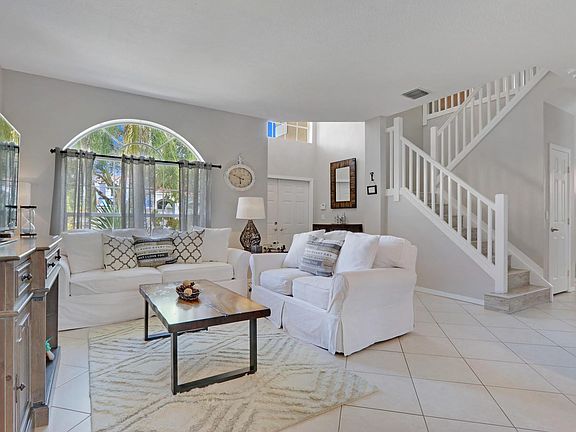 4th image of 13359 NW 16th St