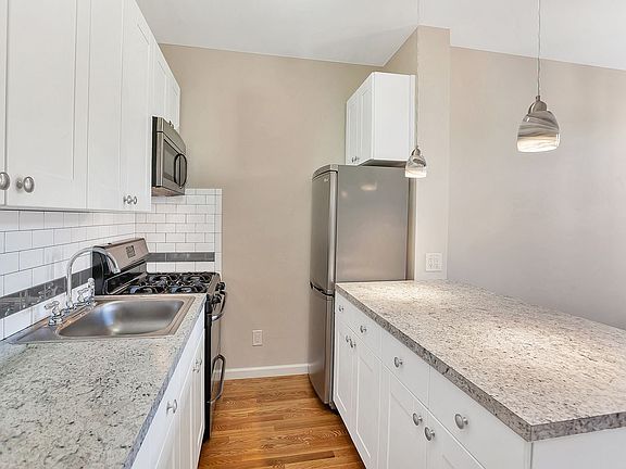 3rd image of 54 E 7th St APT 18