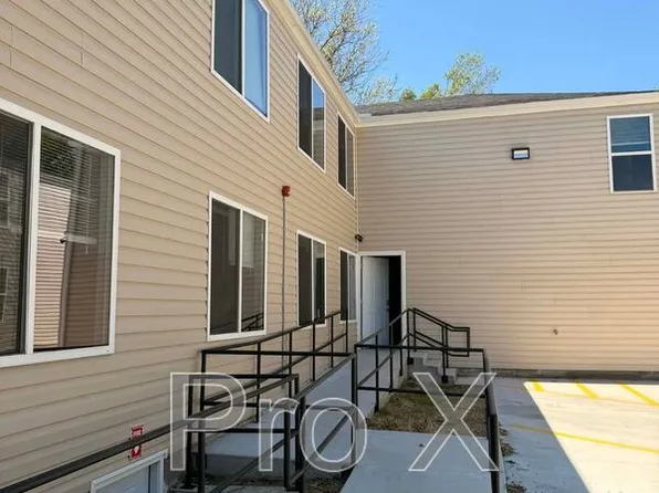 121 Byers Ave #101, Joplin, MO 64801