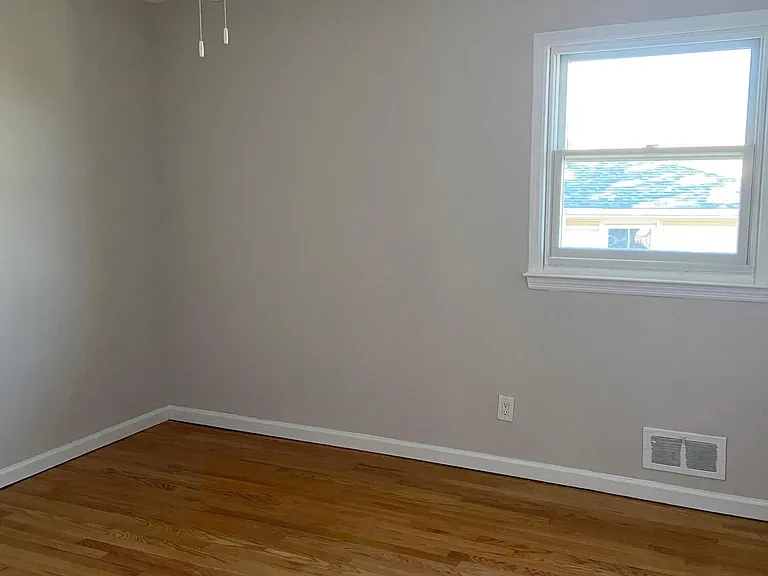 11 Duncan St #1 — Photo 6